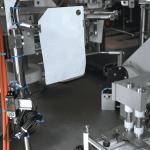 TS Packaging: una nuova linea per il confezionamento di sapone liquido in doypack con cannuccia tappata applicata in linea